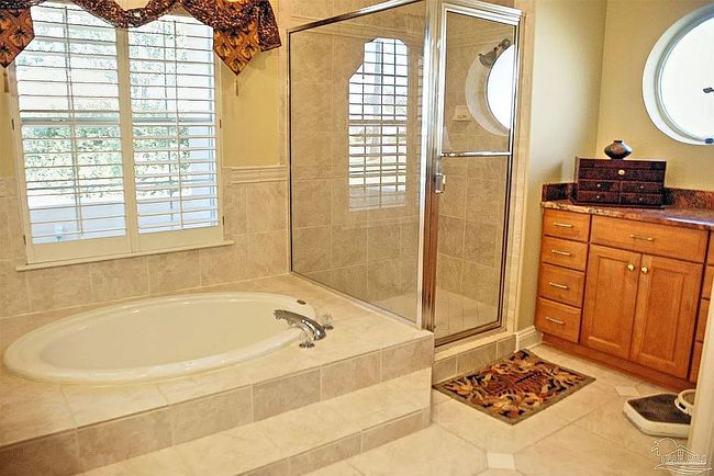 Photo of 3005 Coral Strip Pkwy, Gulf Breeze, FL