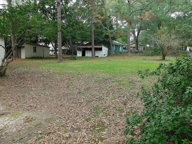 Image of 1550 W Peach Ave