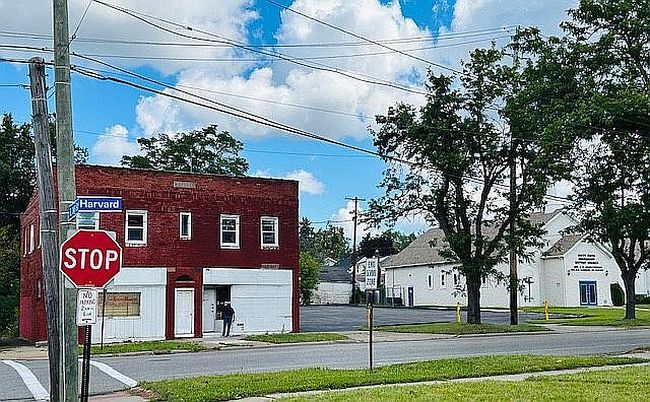 Additional photo 1 of property located at 14601 Harvard Ave