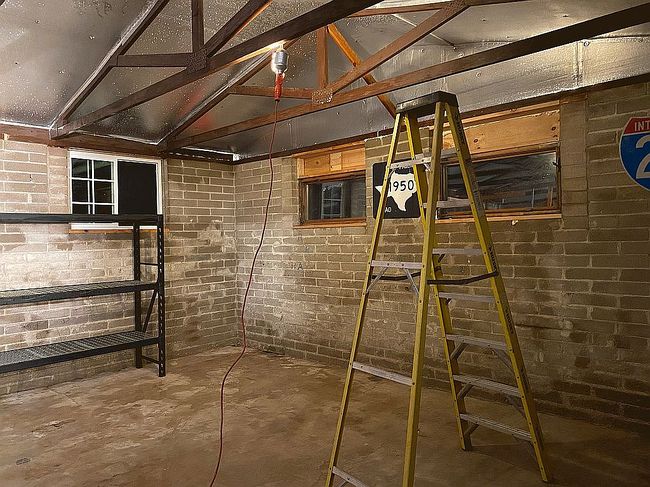 Additional photo 3 of property located at 1954 N Wentworth Rd