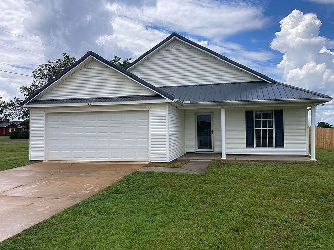 Photo of 161 Gritney Rd, Daleville, AL