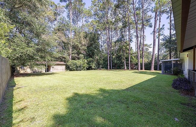 Photo of 115 Lakeside Dr, Thomasville, GA