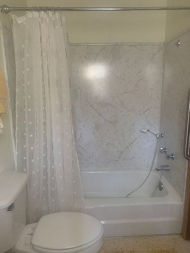 Image of 395 E Louise St
