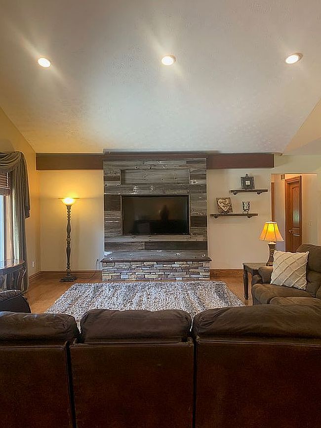 Photo of 577 Bovard Luxor Rd, Greensburg, PA