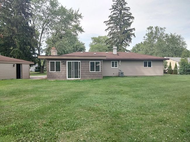 Photo of 3193 Howe Ct, Waterford, MI