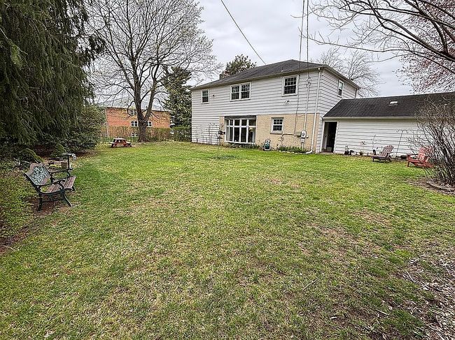 Image of 100 Country Club Dr