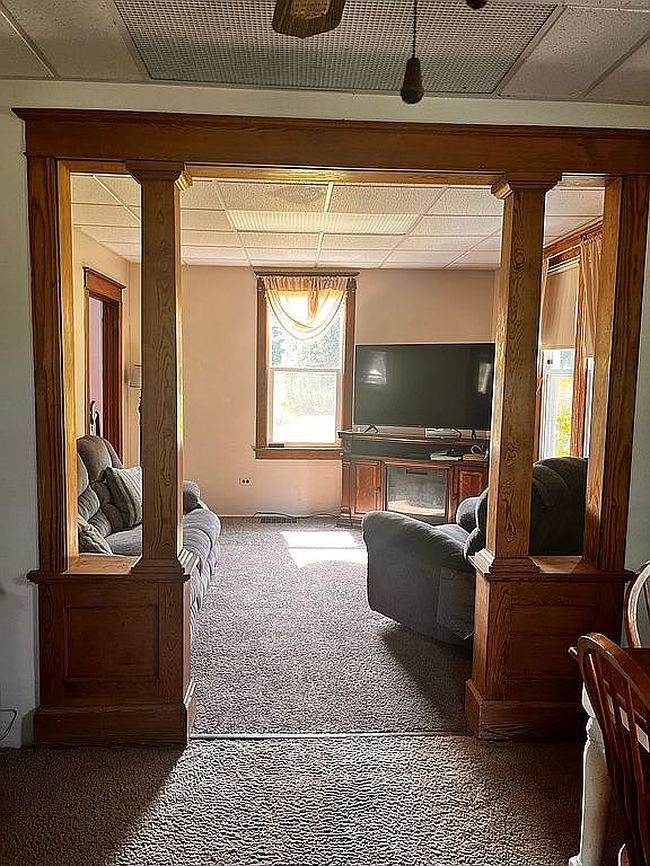 Photo of 48 E Jarvi Rd, Negaunee, MI