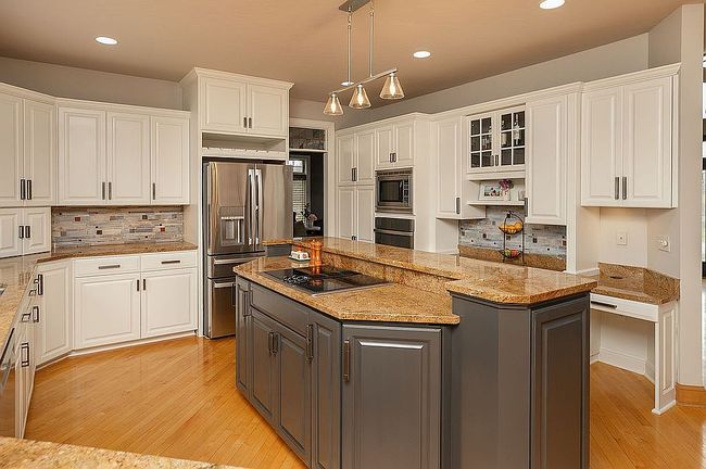 Additional photo 3 of property located at 602 24th St Nw