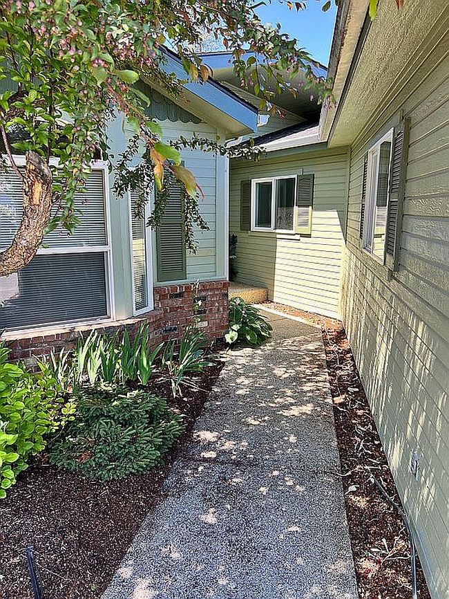 Photo of 4446 S Sunny Creek Cir, Spokane, WA