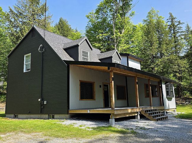 Photo of 550 Finbars Forest Rd, Manchester Center, VT
