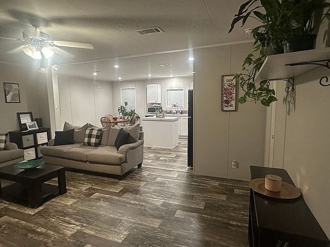 Image of 702 S Navigation Blvd Lot 39