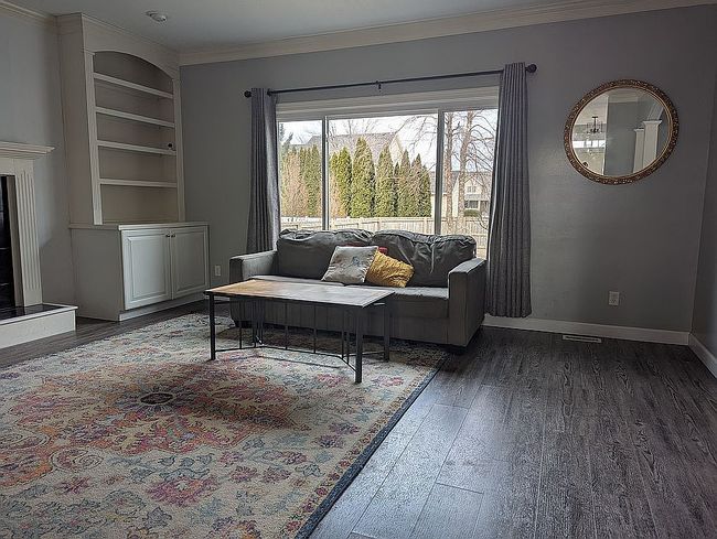 Image of 950 W Maple Ct