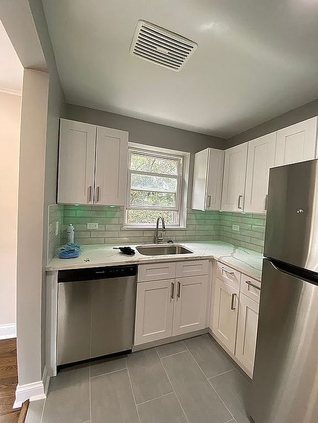 Image of 520 Michigan Ave Apt 3E