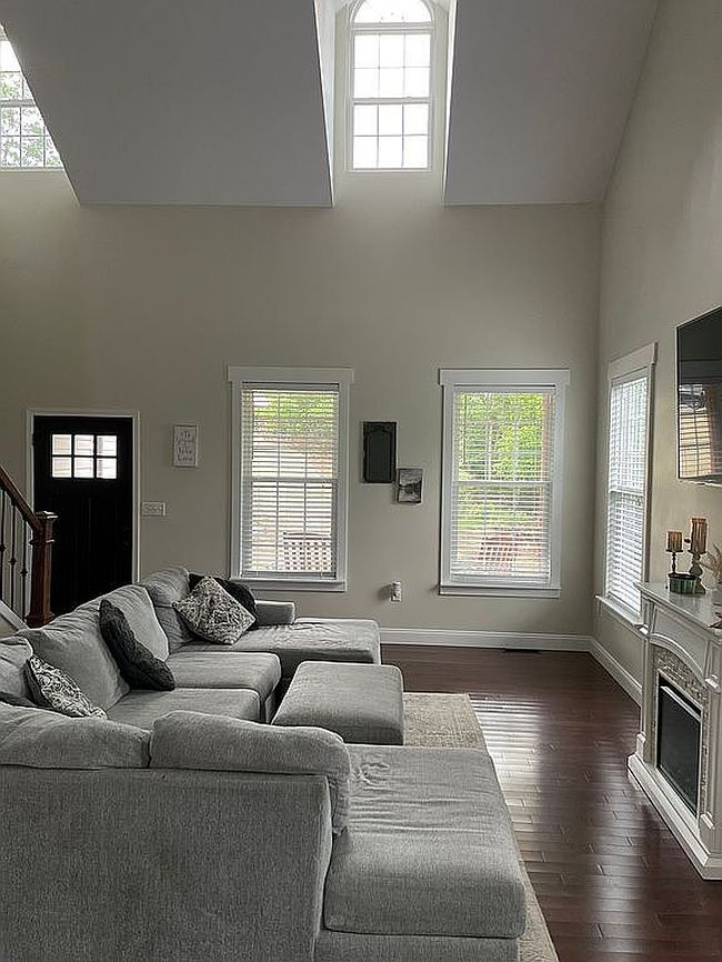 Image of 2276 Raleigh Dr