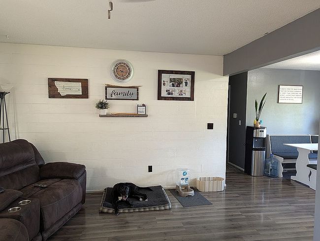 Photo of 104 10th Ave Nw, Bowman, ND