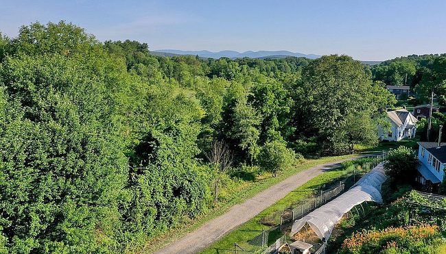 Photo of 434 Joys Ln, Hurley, NY