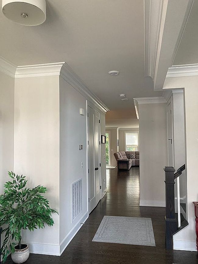 Photo of 221 S 32nd St, Purcellville, VA