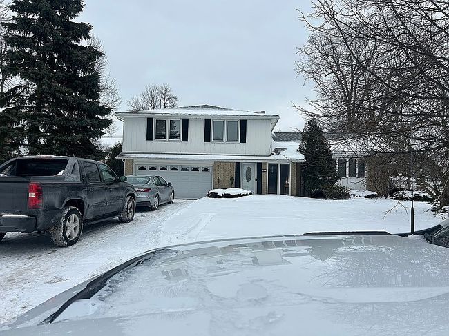 Photo of 217 Surrey Run, Amherst, NY