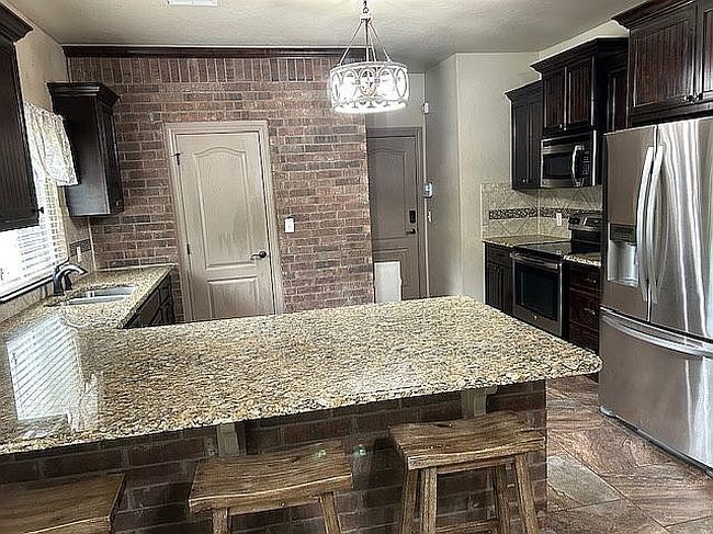 Photo of 19225 Hunters Bluff Trl, Newalla, OK