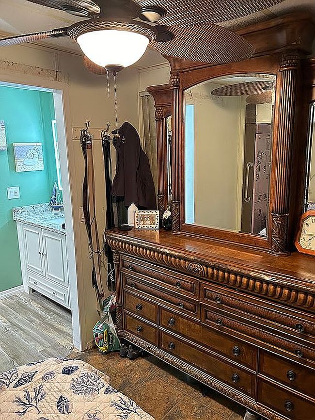 Image of 800 Kay Rd Ne #1235