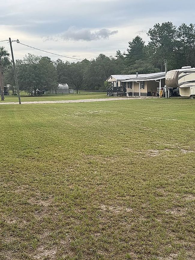Photo of 122 Burleigh Rd, Pomona Park, FL