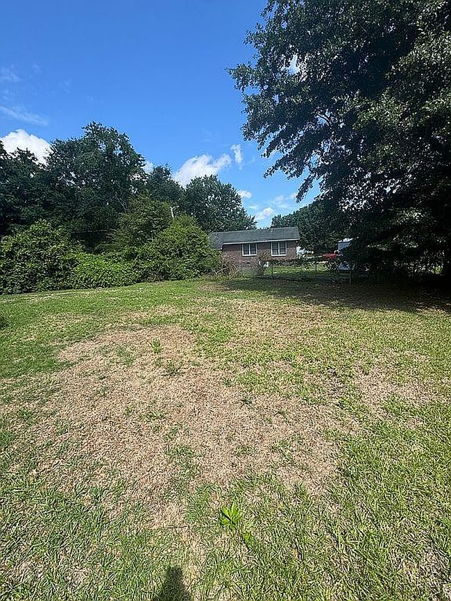 Photo of 1303 E 14th St, Lumberton, NC