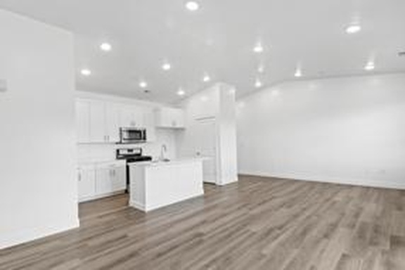 Image of 5801 S Garnet Dr