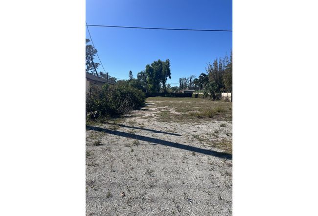 Image of 4421 Tarpon Ave