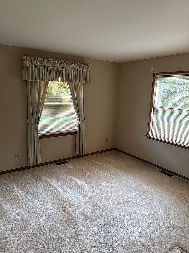Photo of 5560 Peters Rd, Tipp City, OH