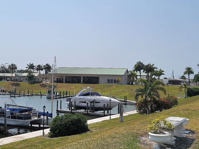 Image of 813 S Green Cir