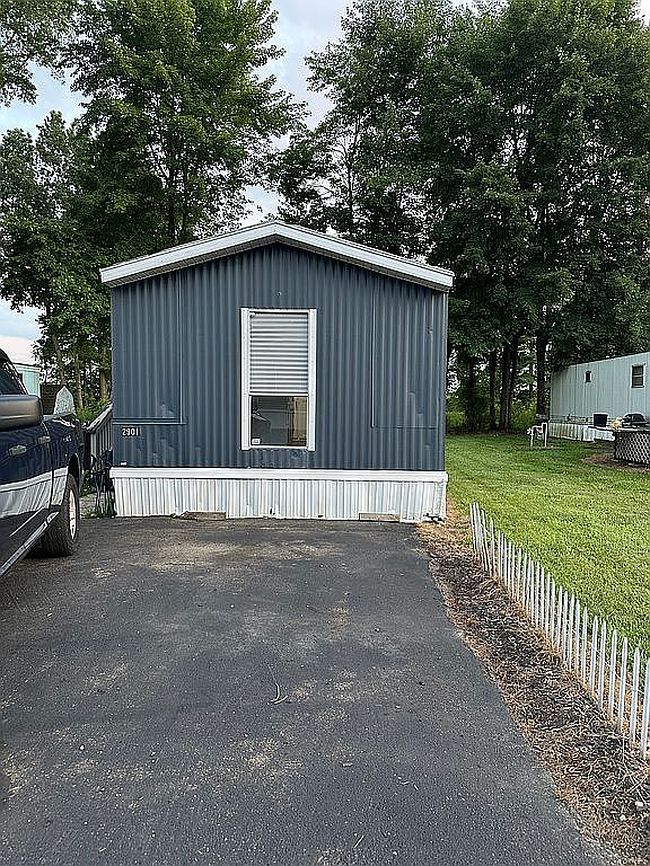Photo of 2901 Willow Glen Trl, Mogadore, OH