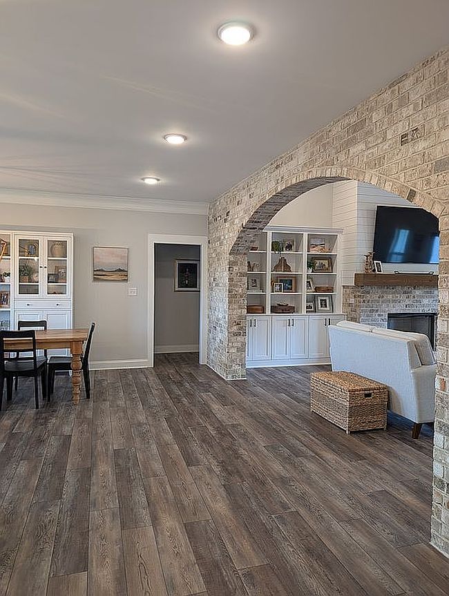 Photo of 329 Pine Dr, Pine Mountain, GA