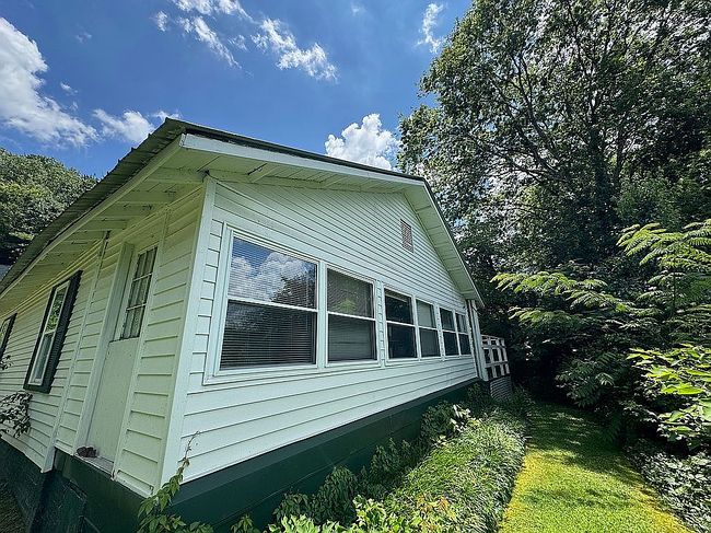 Photo of 9080 Daisy Dallas Rd, Soddy Daisy, TN