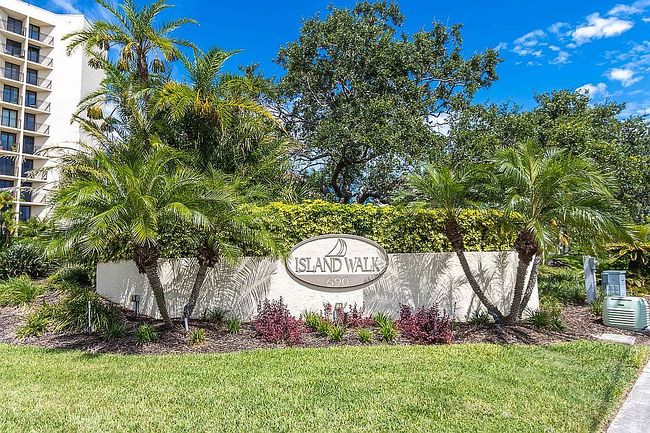 Photo of 690 Island Way Apt 1005, Clearwater, FL