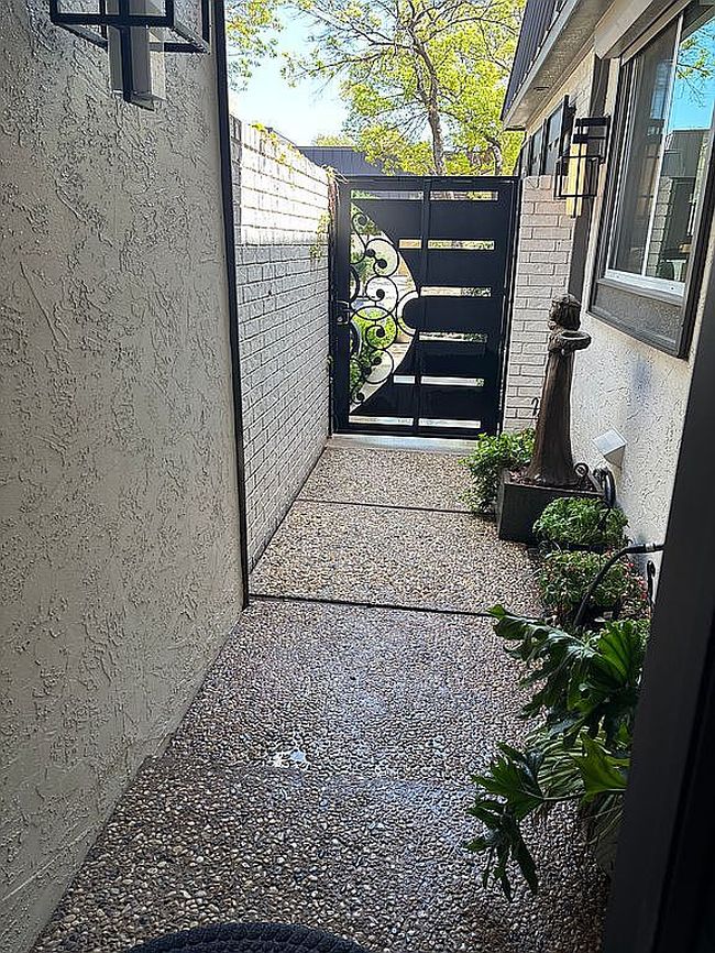 Image of 5115 2nd St Unit 11