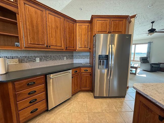 Image of 4270 S Elm Ave