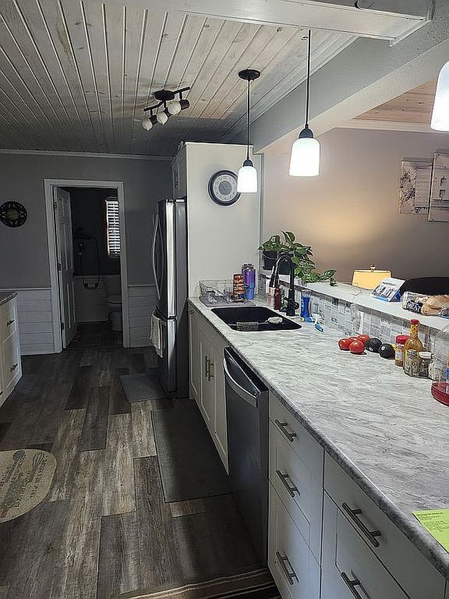 Photo of 511 Cliff Ave, Valley Springs, SD