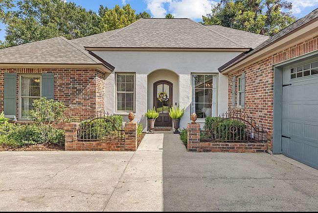 Photo of 206 Ambergris Ln, Lafayette, LA