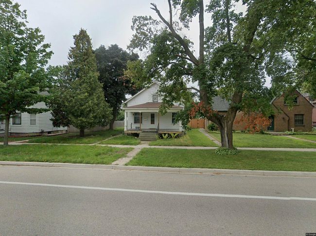 Photo of 1609 14th Ave, Menominee, MI