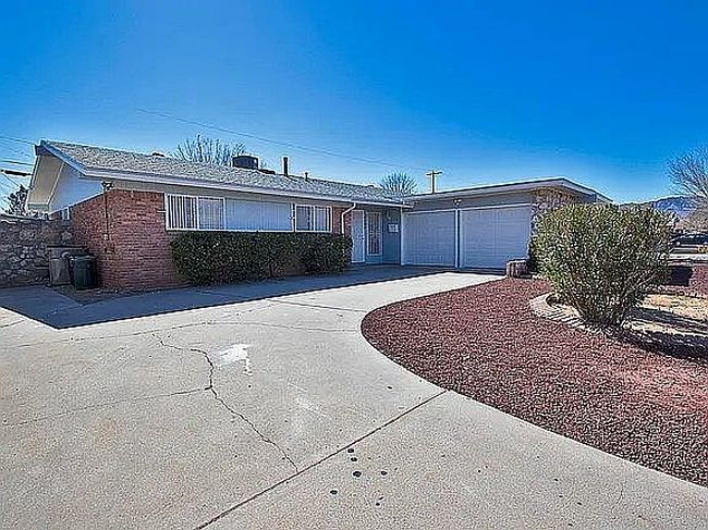 Additional photo 2 of property located at 5332 Bastille Ave