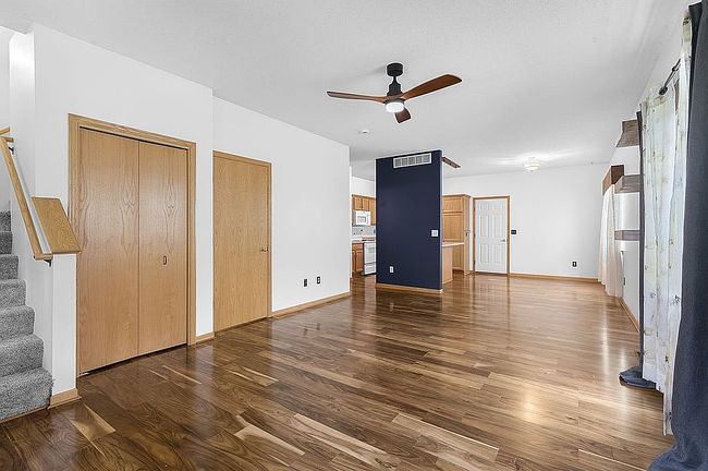 Photo of 1709 Randall Dr, Solon, IA