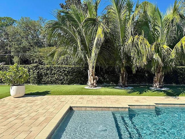Image of 684 Stone Oak Dr