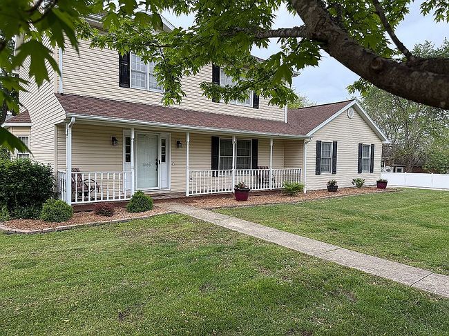 Image of 1009 Raymond Dr
