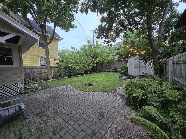 Photo of 1749 Laurel Ave, Saint Paul, MN