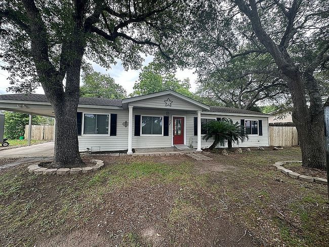 Image of 704 Berkman Dr