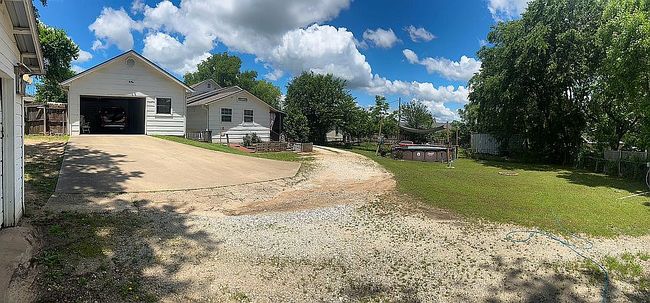 Image of 315 S Pecan St