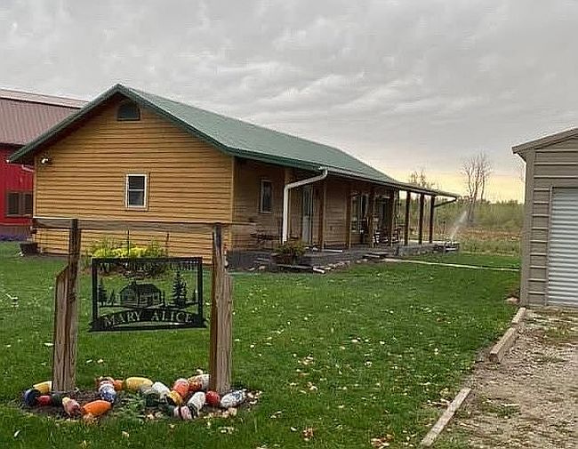 Image of 4875 Lake Shore Dr