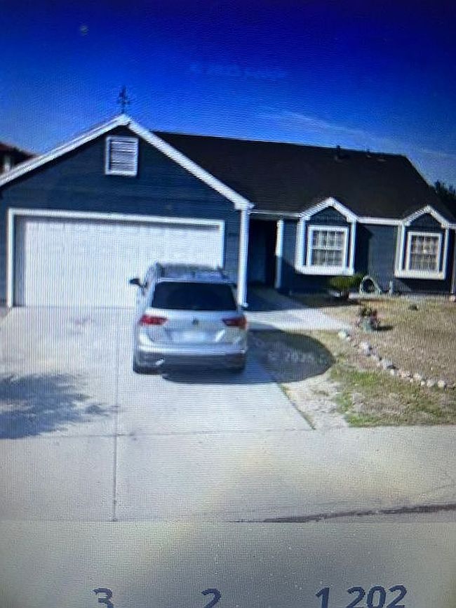Image of 2989 Agatha Ln