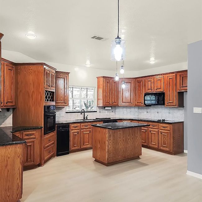 Preview of property located at 10631 Fussel Rd