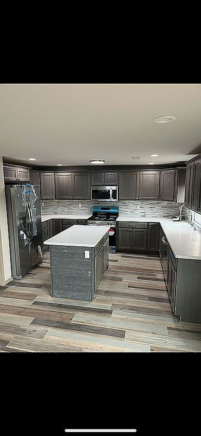 Image of 712 N Dustin Ave